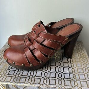 Kenneth Cole Wood Luck Leather Strappy Mule Clogs Women's size 8.5